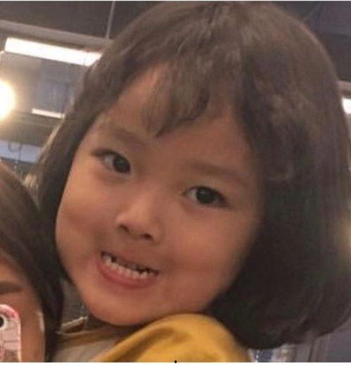 吃瓜的女人视频,短视频中的娱乐现象与观众心理